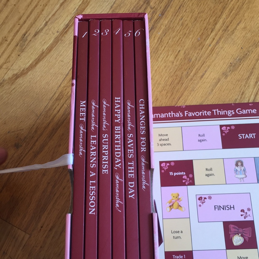 Books - Picture 4 of 5